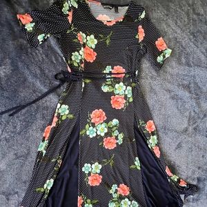 Belted Midi Dress by Nina Leonard, navy blue with polka dots, size Medium.